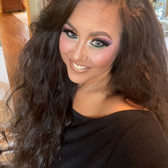 Meet your Posher, Emilee - Picture 10 of 16